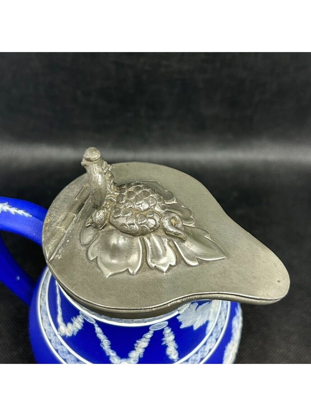 Antique Wedgwood Jasperware rope handled jug/pitcher c. Late 1800s- early 1900’s - Picture 6 of 15